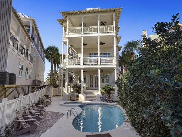 Luxury Santa Rosa Beach Vacation Rental Sleeps 28!