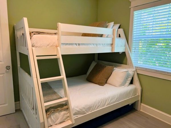 Anna Maria Island Large Group Vacation Rental 8BR Luxury Home