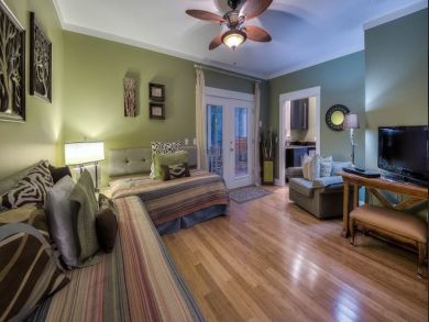 Den/Bedroom Four has Two Twin Beds