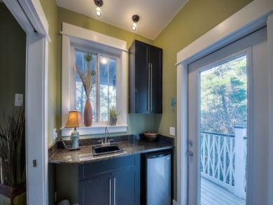 Wet Bar
