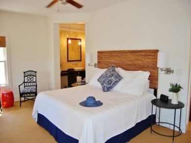 Second master bedroom with king bed Second master bedroom with king bed