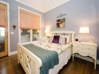 Bedroom 2 with queen bed