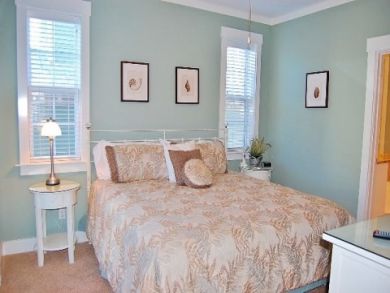 Master bedroom with king bed Master bedroom with king bed