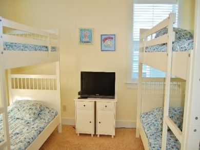 Bedroom 4 with two sets of bunk beds Bedroom 4 with two sets of bunk beds