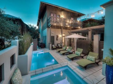 Outdoor Entertaining Area and Pool