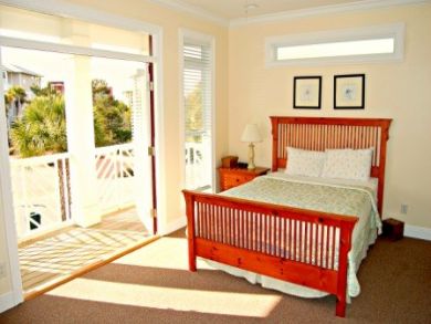 Bedroom 2 with queen bed
