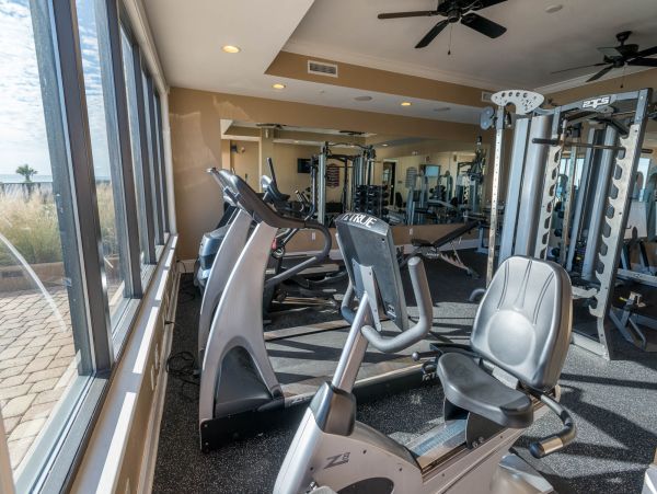 Destin Beachfront Vacation Rental - 4-Bedroom Gulf-Front Luxury Condo