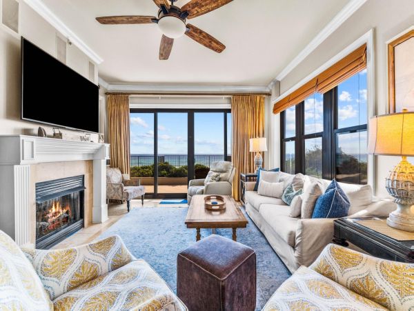 Destin Beachfront Vacation Rental - 4-Bedroom Gulf-Front Luxury Condo
