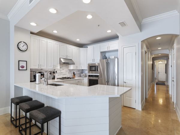 Luxury 4 Bedroom On Beach Vacation Rental in Destin