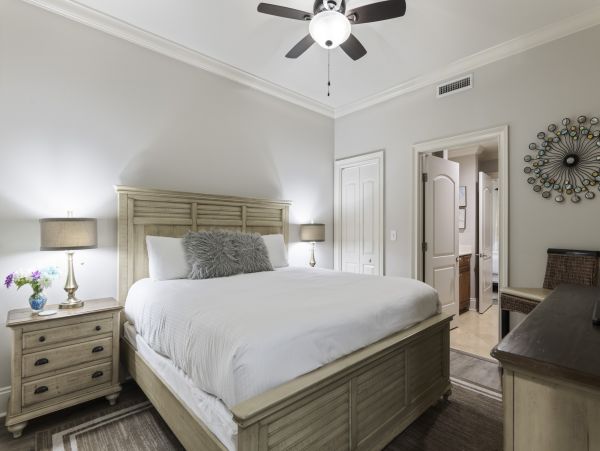 Luxury 4 Bedroom On Beach Vacation Rental in Destin
