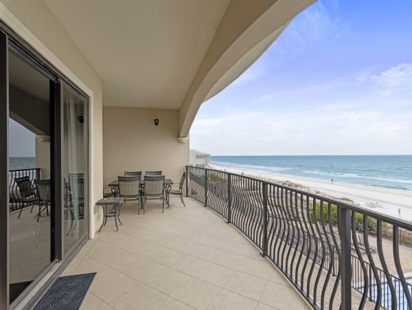 Luxury 4 Bedroom On Beach Vacation Rental in Destin