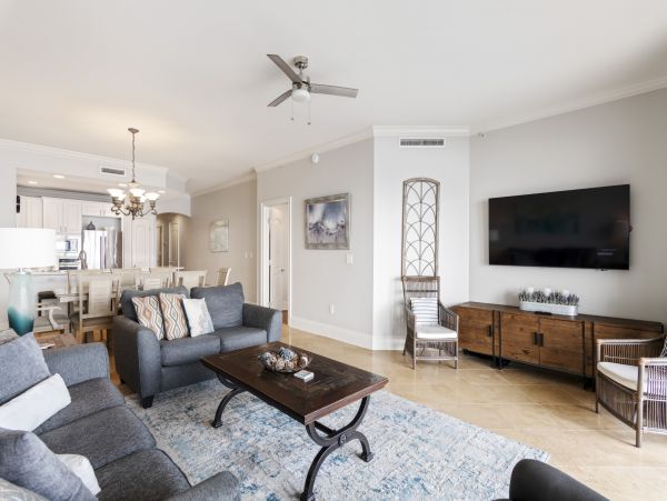 Luxury 4 Bedroom On Beach Vacation Rental in Destin