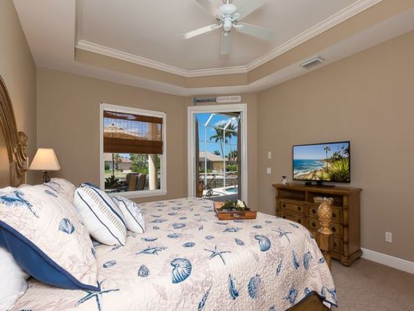 Marco Island Vacation Home Upscale Interior Pool & Boat Dock
