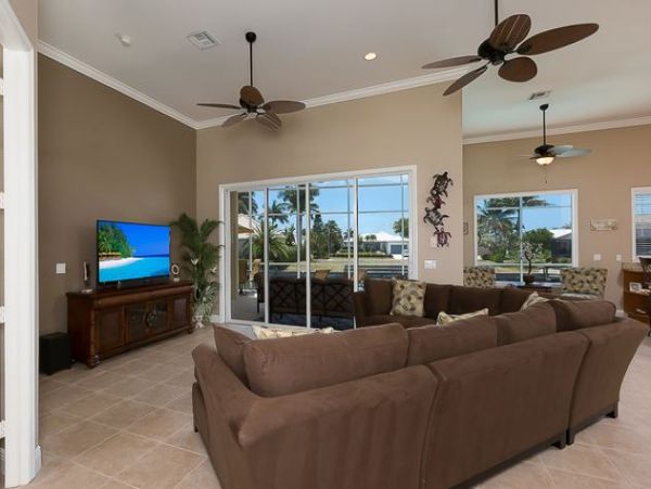 Marco Island Vacation Home Upscale Interior Pool & Boat Dock