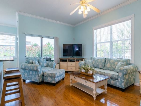 Anna Maria Vacation Accommodation Walk to Beach
