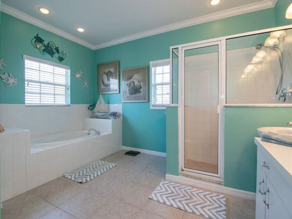 Anna Maria Vacation Accommodation Walk to Beach