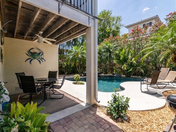 Anna Maria Vacation Accommodation Walk to Beach