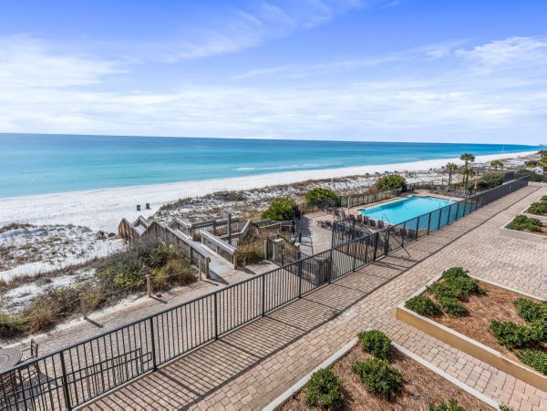 Four Bedroom Beachfront Condo Sleeps 10