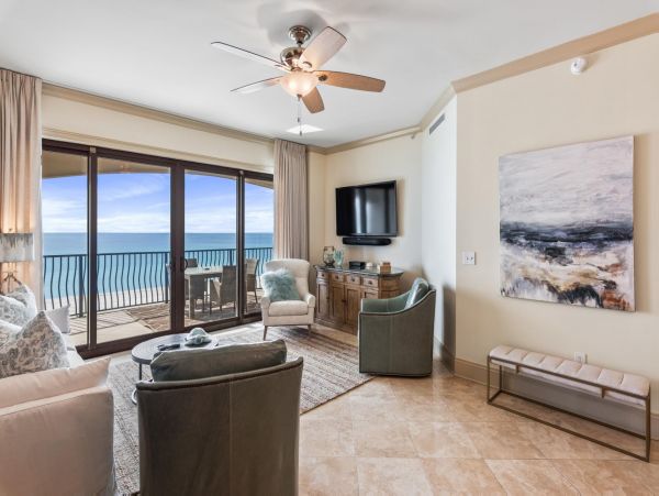 Four Bedroom Beachfront Condo Sleeps 10