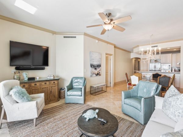 Four Bedroom Beachfront Condo Sleeps 10