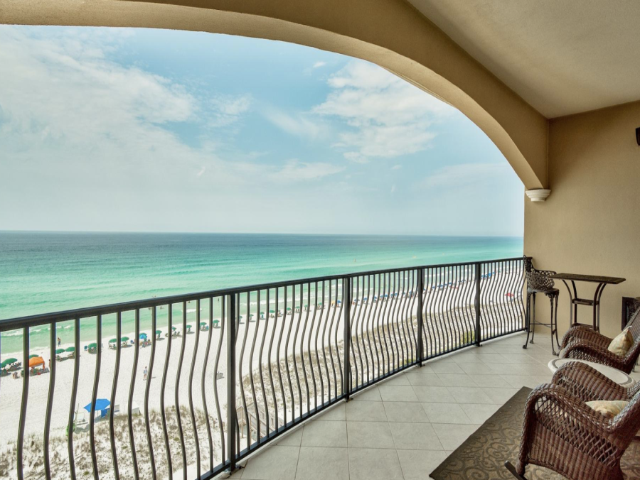 Four Bedroom Direct Beach Front Condo Sleeps 10 Guests