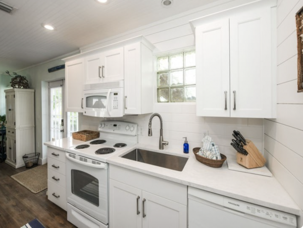 Anna Maria Two Bedroom Vacation Home Short Walk To Beach