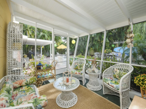 Anna Maria Two Bedroom Vacation Home Short Walk To Beach