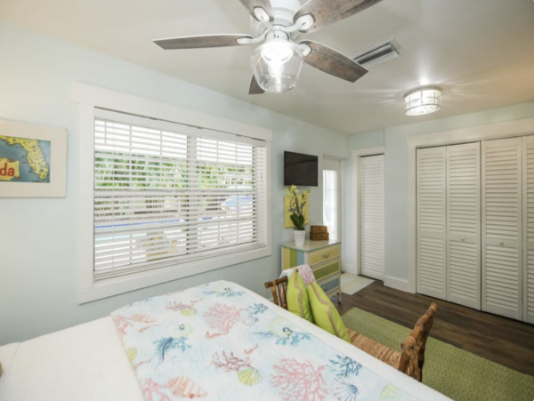 Anna Maria Two Bedroom Vacation Home Short Walk To Beach