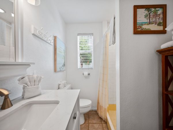 Anna Maria Three Bedroom Rental One House From Beach