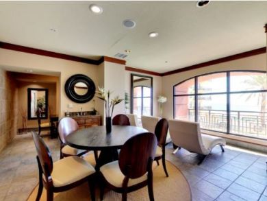 Destin Vacation Condo Sleeps Ten Guests