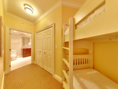 Destin Vacation Condo Sleeps Ten Guests