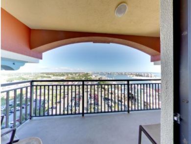 Destin Vacation Condo Sleeps Ten Guests