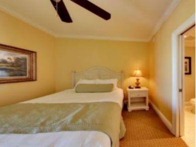 Destin Vacation Condo Sleeps Ten Guests