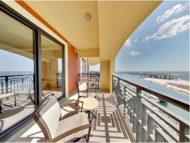 Luxury Destin Vacation Condo Sleeps Eight Guests.
