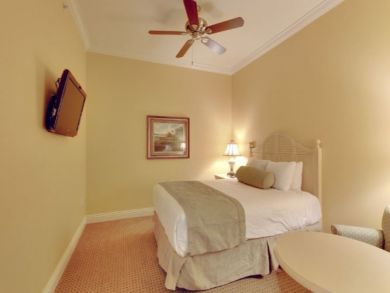 Destin Bay Front Vacation Condo, 3 Bedrooms Sleeps 8