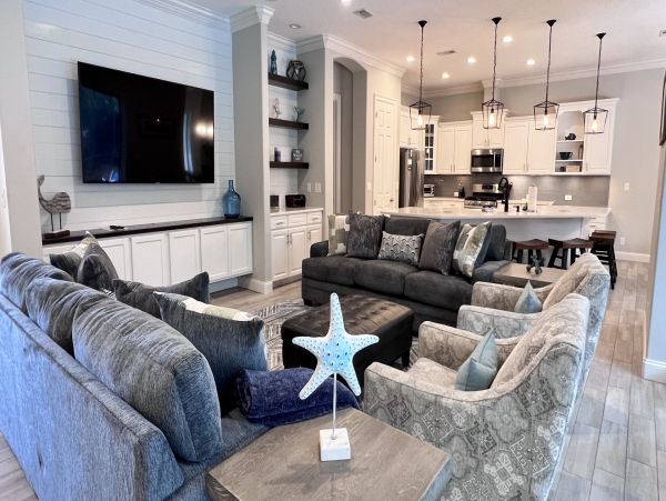 Four Bedroom Destin Rental with Pools