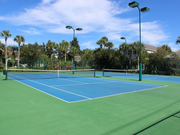 Four Bedroom Destin Rental with Pools