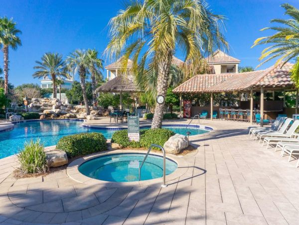 Beautiful Destin Six Bedroom Vacation Home