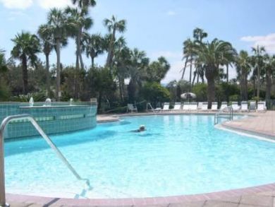 Community pool