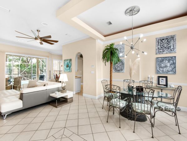 Destin 3 Bedroom Vacation Home with Private Pool & Spa