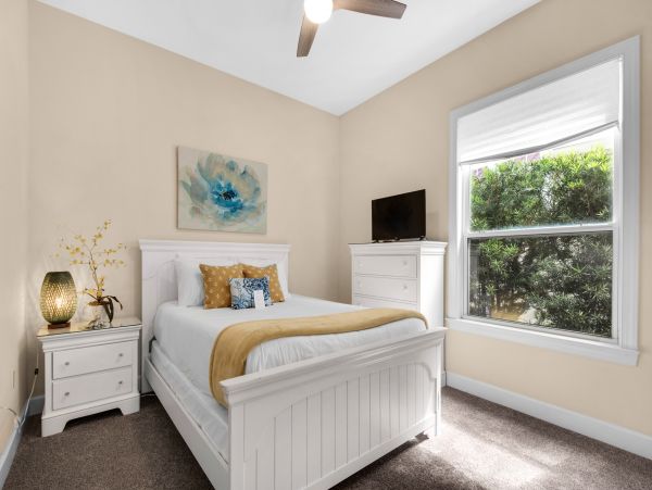 Destin 3 Bedroom Vacation Home with Private Pool & Spa