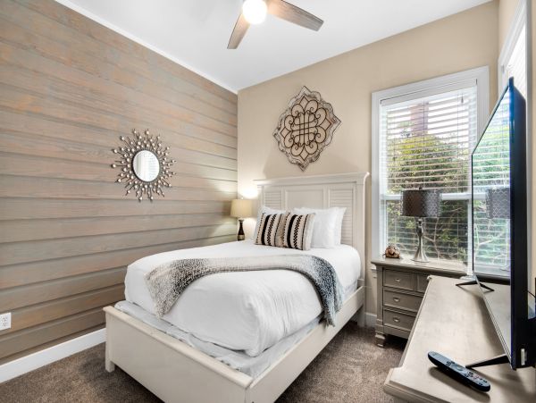 Destin 3 Bedroom Vacation Home with Private Pool & Spa