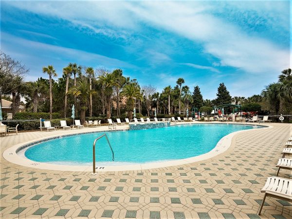 Destin 3 Bedroom Vacation Home with Private Pool & Spa