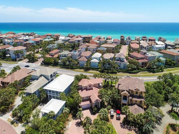 Destin 3 Bedroom Vacation Home with Private Pool & Spa