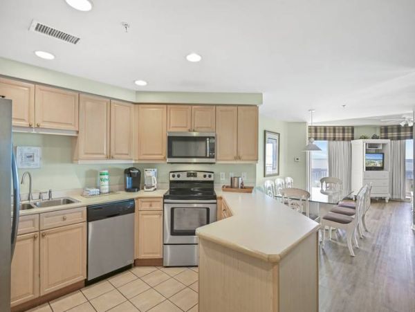 Three Bedroom Beachfront Vacation Rental – Miramar Beach Family Condo with Gulf Views