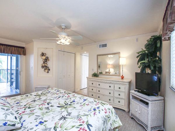 Sanibel Vacation Accommodation Gulf Front Vacation Condo