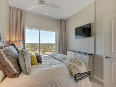 Bedroom - Queen bed