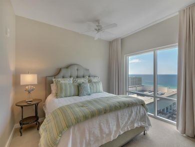 Bdroom - King bed