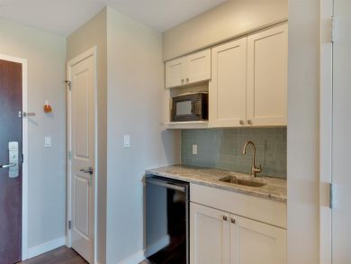 Wet bar
