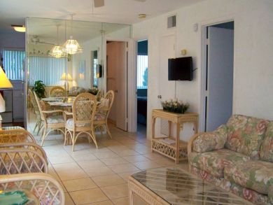 Open living & dining area